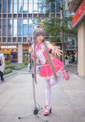 我脱了老师内衣摸她胸的视频软件_1080在线观看